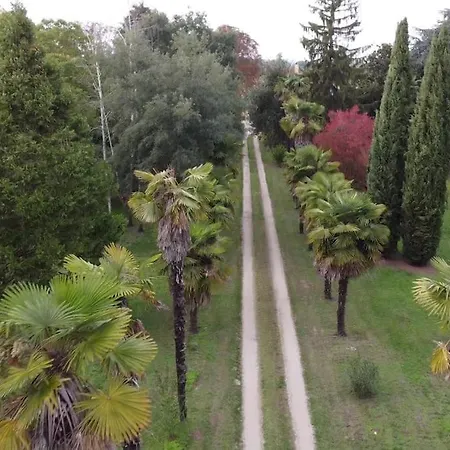 Domaine Des Airs De Toscane * Cazeres