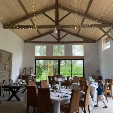 Domaine Des Airs De Toscane 度假居 *